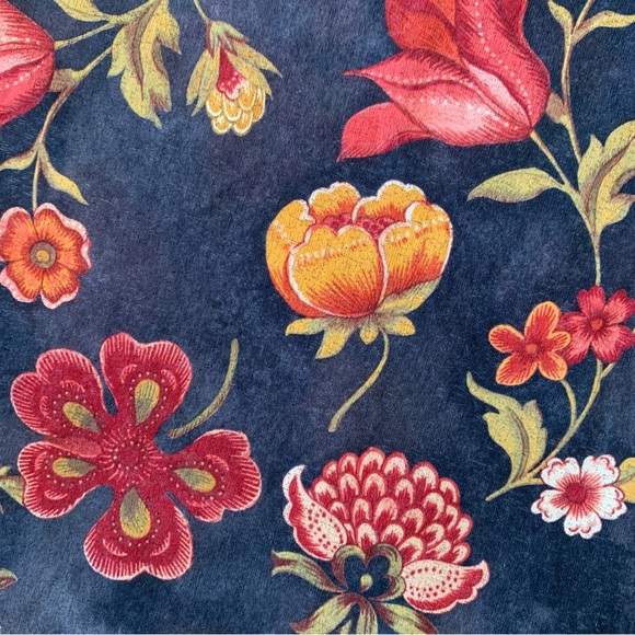 Mesh Floral Top - Picture 6 of 9